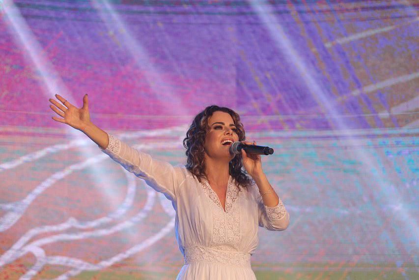 Foto de Diante do Trono 23