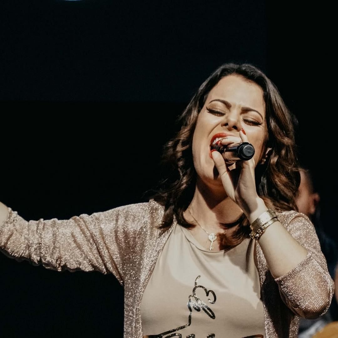 Foto de Diante do Trono 104